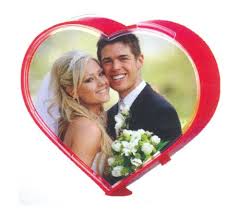 Spinning Heart Photo Frame - The ShopCircuit
